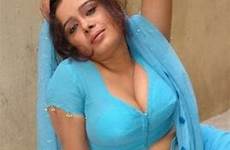 hot aunty indian saree south mallu sarika aunties actress blouse sexy stills tamil masala pakistani show gujarati boobs imges girls
