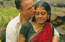 indian women man beautiful girl men dating hot blowing actress raspberry saree time