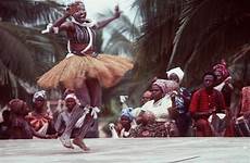 africana tanz timeless waka danza afrikanischer traditions face2face elio storie ritmo tese parla dança danca