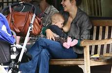 gyllenhaal paparazzi boldly breastfeeds breastfeed babies