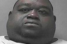 fat man stomach florida hid drugs deputy under