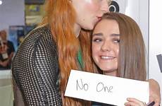 sophie maisie turner williams kiss kissing fan sweet her mophie thrones game signing costar gave head lovers girl popsugar comments