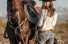 cowgirls rodeo cowboys knows visit fillies pferd