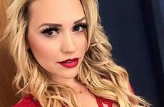 mia malkova hot age red weight height relationships biography wiki account source dress