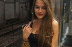 jailbait flashing nude flipping woman subway prove thechive izispicy izismile misleadingthumbnails