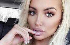 lindsey pelas 30hh moans posting pain