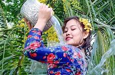 myanmar burmese water girl