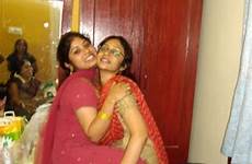 hot aunties indian desi aunty girls masala south mallu club friends dengulata 2010