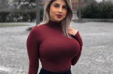boobs undeniable mariana stretching fapdungeon