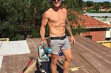 tradies roofer trades shirtless blue männer arsch travaille