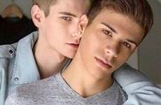 gay cute helix gayboy newbies advanced chicos relatos guapos parejas lindos kisses gays young historias adolescentes twinks scegli