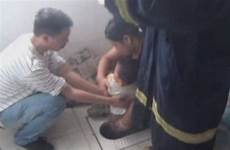 toilet squat china boy stuck gets