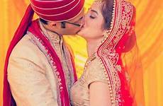 couple wedding kiss pakistanis kisses bride groom married lip dulhan their dulha kissing photoshoot locking bashed embarrassing pic shoot hugging