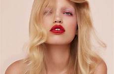 daphne groeneveld katsanis specifics