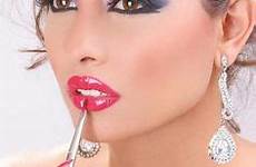 captions sissy makeup tg lipstick cd make barbie bimbo nails crossdressing lip girl boys eye hair me red lips applying