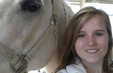 horse girl her being renee virden dies ashley