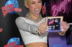 cyrus miley piss xhamster