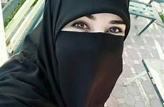 niqab hijab nuju wabarokatuh rishta