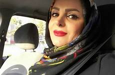 persian hijabi