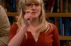 bernadette bang melissa rauch theory big gif rostenkowski series gifs giphy animated tv tbbt gifer episodio everything has instagram