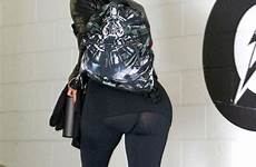 kardashian leggings khloe booty bum gym malfunction gives nike flashes gsi akm