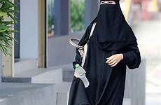 saudi women arabia wear dubai woman clothes niqab dress clothing arabian code qatar veil their abaya arab cover qatari countries
