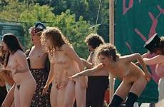 woodstock nude garner kelli taking 2009 naked nudity girls movie scene 1080p topless nudes etc monroe marilyn butt unknown secret