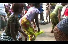 twerking mapouka booty traditional village opinion compare now danse