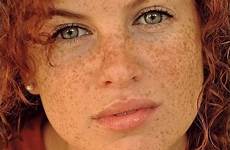 freckles eyes redheads