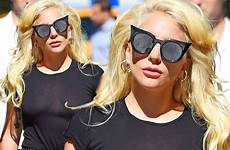 gaga lady nipples through shirt after bra her braless shows off less going sunglasses dressed goes she mirror born star