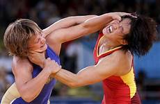 wrestling women olympic greco roman fights red female china womens jing lubov 63kg russia hurt gotta olympics sports open