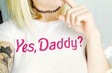 daddy yes girl top shirt baby crop sexy pink women abdl ddlg tee cotton funny print tshirt original short graphic