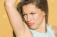armpit smells sweating odor