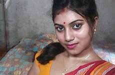 indian girl beautiful saree desi hot bhabhi girls sexy women married cute lady erotic beauty show bhabi boobs cleavage her