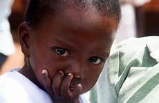 bébé rwanda rwandaise