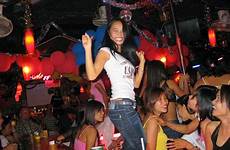 phuket pattaya karon bangkok notturna nightlife hookers thailandia freelance