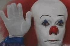 gif clown pennywise horror movies gifer