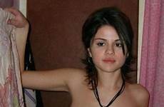 gomez selena nude sexy tits fappening