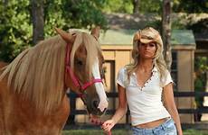 cowgirl cowboy cowgirls cheval femme suburbanmen heidi fahrenbach
