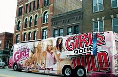 girls bus gone wild city peek gets second siouxcityjournal sioux yawns stopped fourth crew historic nov thursday street 2009