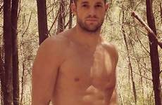 casey desnudo desnudos frontal rugby nudism deportista ummmm uncut gayromantique detenidos jugador