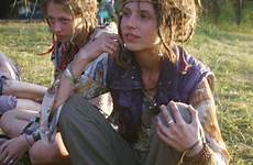 hippie tumblr hippy hippies girls girl life nus pieds so love look forest witches character happy gypsy saved visit vintage