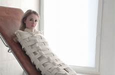 sack mummification zwangsjacke schlafsack straitjacket belts restraining mumifizierung carrosserie