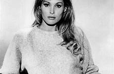 ursula andress compie 1960 leaning swiss ladyblitz 1960er