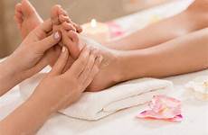 massage stock feet therapist making depositphotos