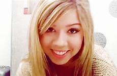 gifs jennette mccurdy gif girl webcam smile beutiful blond hot cute giphy animated icarly fucking search downblouse tits her mc