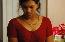 hot aunty blouse indian actress show village sexy sex south tamil boob movie villege thanjavur stills xxx thenmozhi