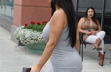 kardashian kim fake los pregnant angeles but butt women kardashians dress prove shocking seen ass completely california bikini hot brüste