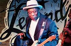 buddy guy legends chicago album live legend plant concert unreleased recordings previously recorded includes studio original programme fez provisional