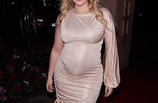 iskra lawrence bump hugging globes flaunts